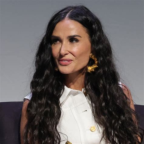 Demi Moore Sends Out PSA To Normalize Farting, Nothing To。